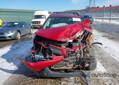 2013 Toyota Rav4 Limited z USA, uszkodzony, nr VIN 2T3DFREV7DW052610